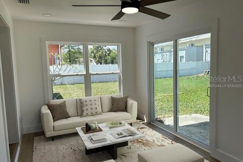 Villa ou maison à louer à Tampa, Floride: 3 chambres, 109.62 m2 № 2109679 - photo 10