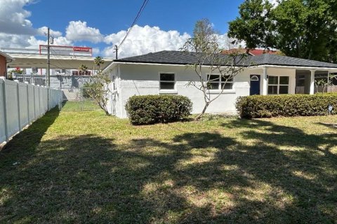 Villa ou maison à louer à Tampa, Floride: 3 chambres, 109.62 m2 № 2109679 - photo 19
