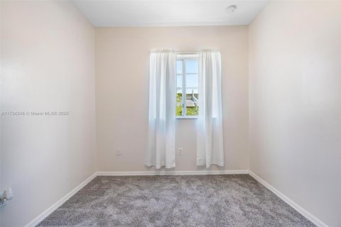 Townhouse in Cutler Bay, Florida 3 bedrooms, 143.07 sq.m. № 1483485 - photo 22