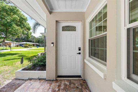 Villa ou maison à vendre à Clearwater, Floride: 2 chambres, 102.19 m2 № 1870937 - photo 4