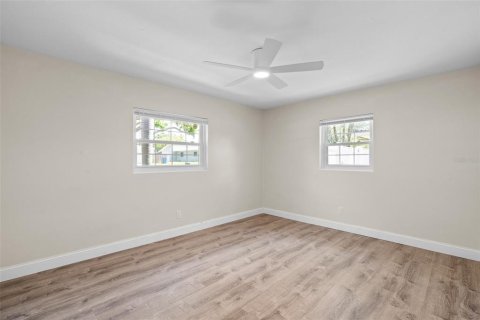 Villa ou maison à vendre à Clearwater, Floride: 2 chambres, 102.19 m2 № 1870937 - photo 12