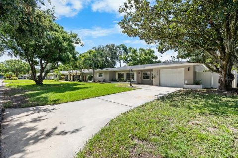 Villa ou maison à vendre à Clearwater, Floride: 2 chambres, 102.19 m2 № 1870937 - photo 25