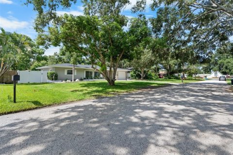 Villa ou maison à vendre à Clearwater, Floride: 2 chambres, 102.19 m2 № 1870937 - photo 21