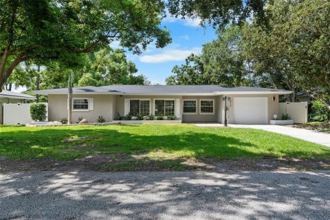 Villa ou maison à vendre à Clearwater, Floride: 2 chambres, 102.19 m2 № 1870937 - photo 1