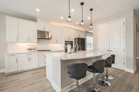 Casa en venta en Palm Harbor, Florida, 4 dormitorios, 317.91 m2 № 1681956 - foto 2