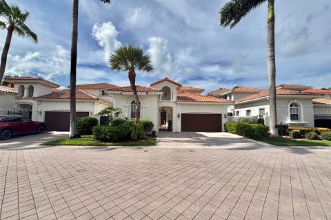 Villa ou maison à vendre à Hollywood, Floride: 5 chambres, 312.06 m2 № 1891920 - photo 5