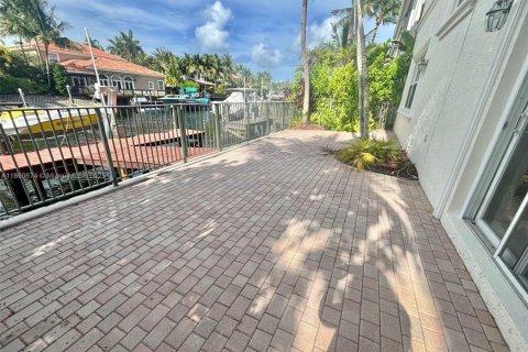 Villa ou maison à vendre à Hollywood, Floride: 5 chambres, 312.06 m2 № 1891920 - photo 3