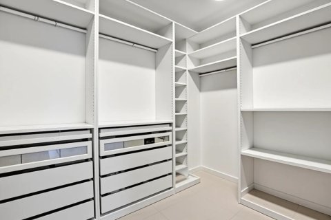 Купить кондоминиум в Форт-Лодердейл, Флорида 1 комната, 222.5м2, № 2147033 - фото 26