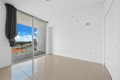 Copropriété à vendre à Miami, Floride: 2 chambres, 105.35 m2 № 2281873 - photo 7