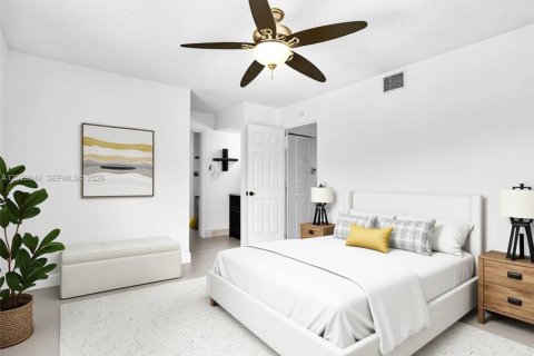 Copropriété à vendre à Hialeah, Floride: 2 chambres, 102.75 m2 № 2244326 - photo 3
