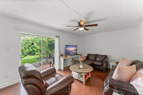 Condominio en venta en Winter Park, Florida, 2 dormitorios, 88.54 m2 № 1767152 - foto 5