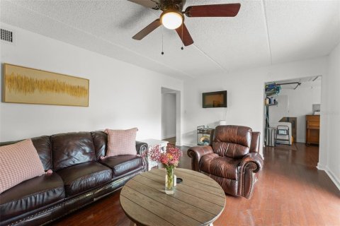 Condominio en venta en Winter Park, Florida, 2 dormitorios, 88.54 m2 № 1767152 - foto 8