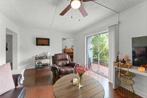 Condominio en venta en Winter Park, Florida, 2 dormitorios, 88.54 m2 № 1767152 - foto 7