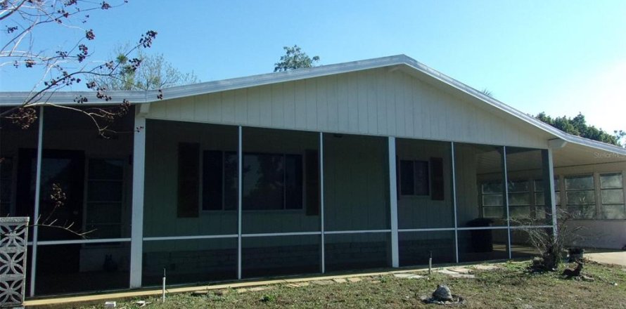Villa ou maison à Ocala, Floride 2 chambres, 106.28 m2 № 1904317