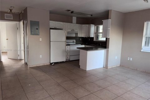 Apartment in Miami, Florida 2 bedrooms, 78.78 sq.m. № 1997679