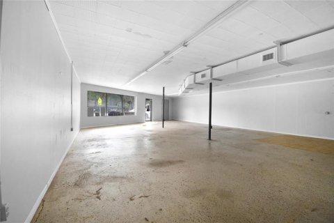 Commercial property in Jacksonville, Florida № 2233940 - photo 3