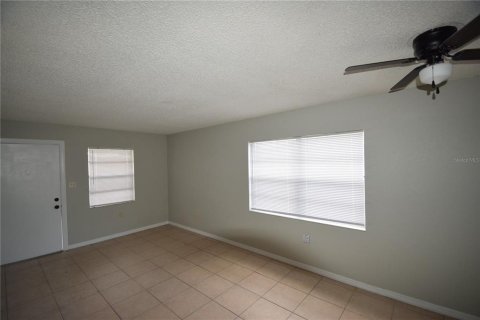 Immobilier commercial à vendre à Lakeland, Floride: 8 chambres, 180.04 m2 № 2416369 - photo 6