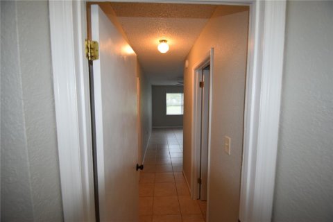 Immobilier commercial à vendre à Lakeland, Floride: 8 chambres, 180.04 m2 № 2416369 - photo 23