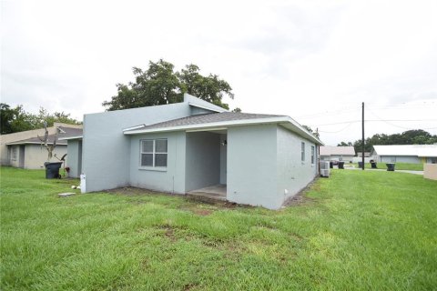 Immobilier commercial à vendre à Lakeland, Floride: 8 chambres, 180.04 m2 № 2416369 - photo 19