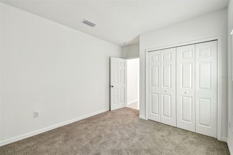 Casa en venta en Dade City, Florida, 5 dormitorios, 308.06 m2 № 1898431 - foto 22