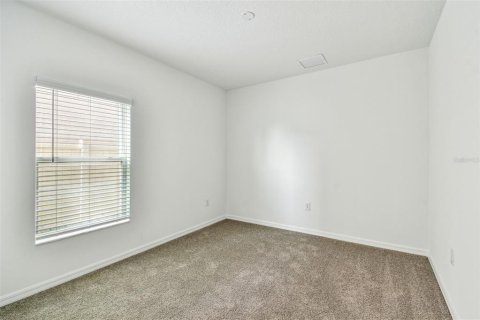 Casa en venta en Dade City, Florida, 5 dormitorios, 308.06 m2 № 1898431 - foto 23