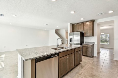 Casa en venta en Dade City, Florida, 5 dormitorios, 308.06 m2 № 1898431 - foto 12