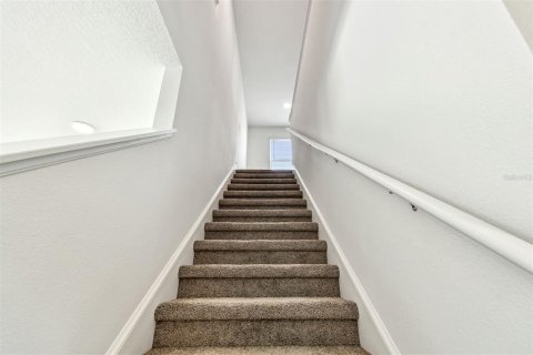 Casa en venta en Dade City, Florida, 5 dormitorios, 308.06 m2 № 1898431 - foto 26