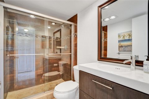 Copropriété à vendre à Pompano Beach, Floride: 2 chambres, 102.19 m2 № 1938229 - photo 25