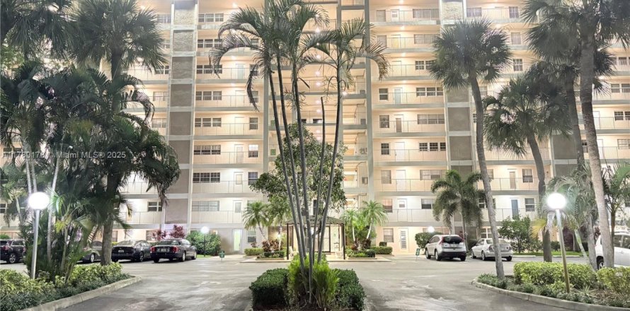 Condo à Pompano Beach, Floride, 2 chambres № 1938229