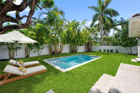 Villa ou maison à vendre à Miami Shores, Floride: 4 chambres, 237.55 m2 № 2343369 - photo 30