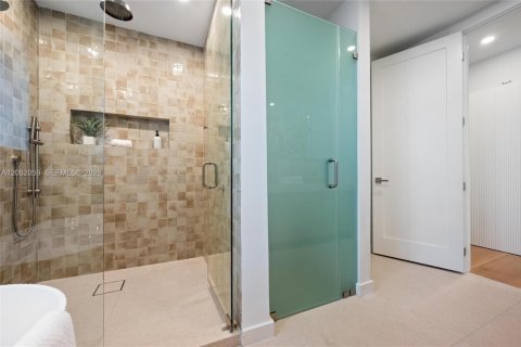 Villa ou maison à vendre à Miami Shores, Floride: 4 chambres, 237.55 m2 № 2343369 - photo 20