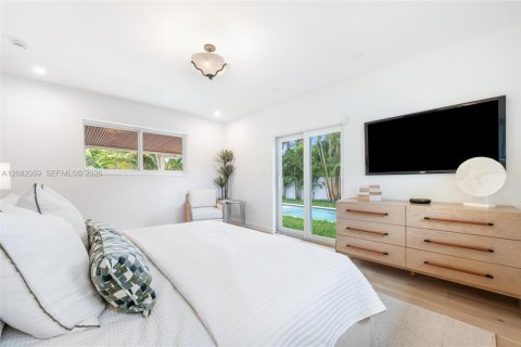 Villa ou maison à vendre à Miami Shores, Floride: 4 chambres, 237.55 m2 № 2343369 - photo 17