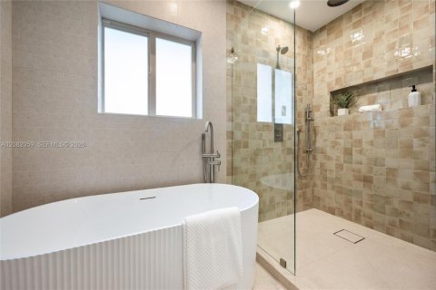 Villa ou maison à vendre à Miami Shores, Floride: 4 chambres, 237.55 m2 № 2343369 - photo 19