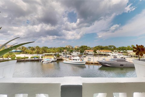 Condo à North Miami, Floride, 1 chambre  № 1944420