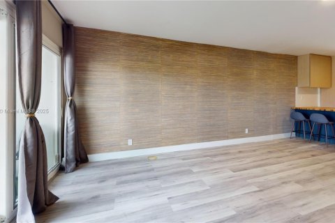 Copropriété à louer à North Miami, Floride: 1 chambre, 64.75 m2 № 1944420 - photo 11