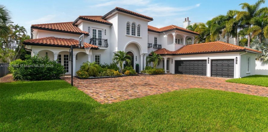 Casa en Fort Lauderdale, Florida 7 dormitorios, 539.48 m2 № 1864773