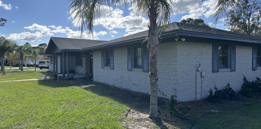 House in Jacksonville, Florida 4 bedrooms, 322.09 sq.m. № 835678