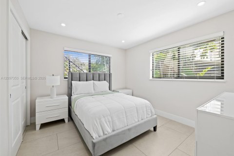 Immobilier commercial à vendre à Fort Lauderdale, Floride: 391.95 m2 № 2170818 - photo 9