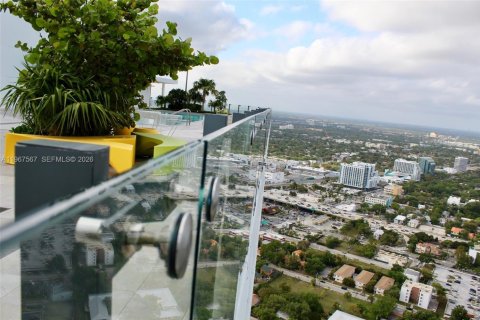Condo in Miami, Florida, 1 bedroom  № 2029691 - photo 28
