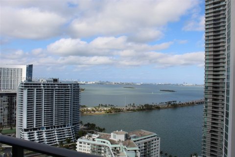 Condo in Miami, Florida, 1 bedroom  № 2029691 - photo 16