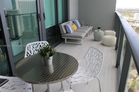 Condo in Miami, Florida, 1 bedroom  № 2029691 - photo 17