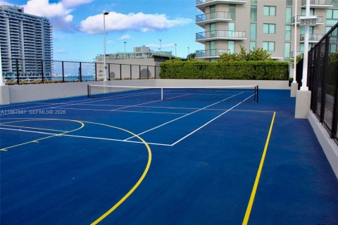 Condo in Miami, Florida, 1 bedroom  № 2029691 - photo 25