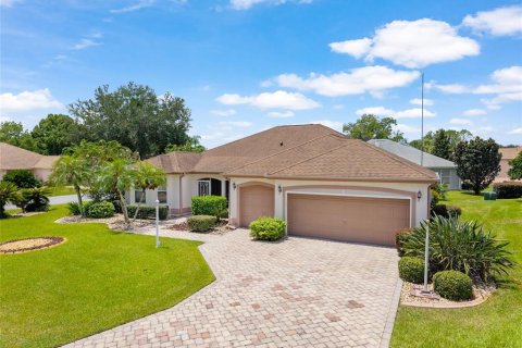 House in The Villages, Florida 3 bedrooms, 222.41 sq.m. № 1879659 - photo 4