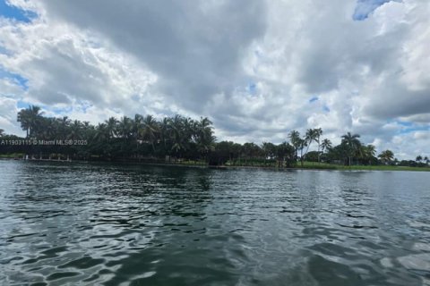 Condo in Bay Harbor Islands, Florida, 1 bedroom  № 1955063 - photo 18