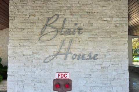 Condo in Bay Harbor Islands, Florida, 1 bedroom  № 1955063 - photo 3