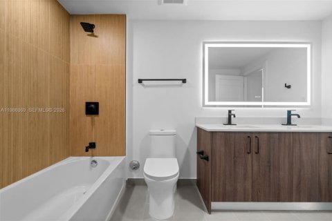 Condominio en alquiler en Miami, Florida, 1 dormitorio, 65.68 m2 № 2047612 - foto 7