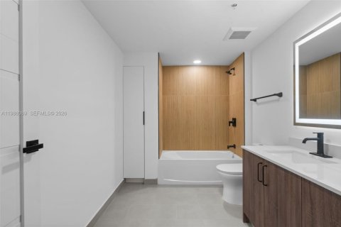 Condominio en alquiler en Miami, Florida, 1 dormitorio, 65.68 m2 № 2047612 - foto 6