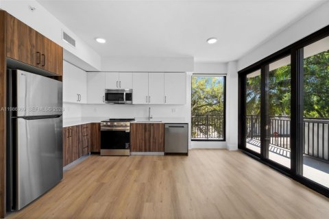 Condominio en alquiler en Miami, Florida, 1 dormitorio, 65.68 m2 № 2047612 - foto 14