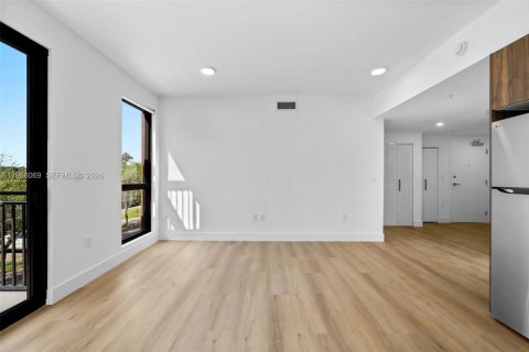 Condominio en alquiler en Miami, Florida, 1 dormitorio, 65.68 m2 № 2047612 - foto 19