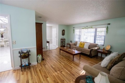 Villa ou maison à vendre à Altamonte Springs, Floride: 3 chambres, 167.6 m2 № 1580439 - photo 2